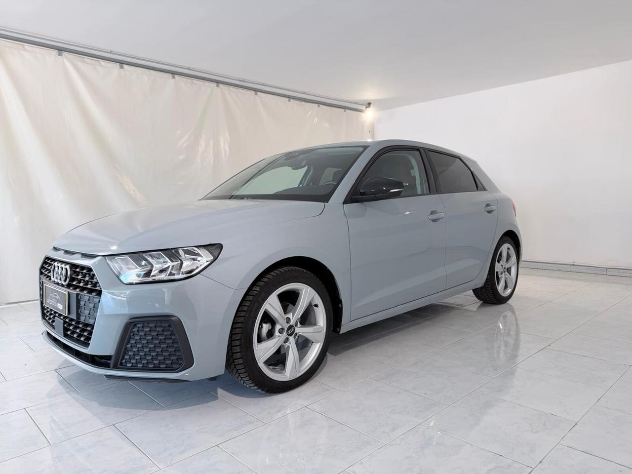 Audi A1 SPORTBACK NEOPATENTATI IVA ESPOSTA