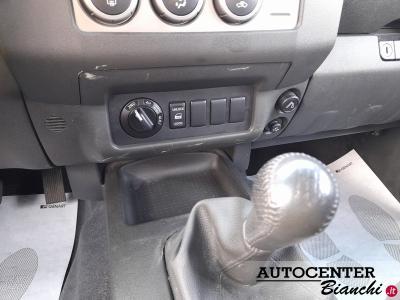 Nissan Navara Double Cab Navara d.cab 2.5 dci SE 174cv