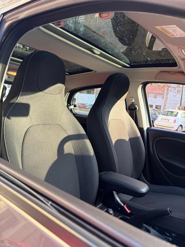 SMART ForFour 70 1.0 Passion AUTOMATICA/TETTO PANORAMICO