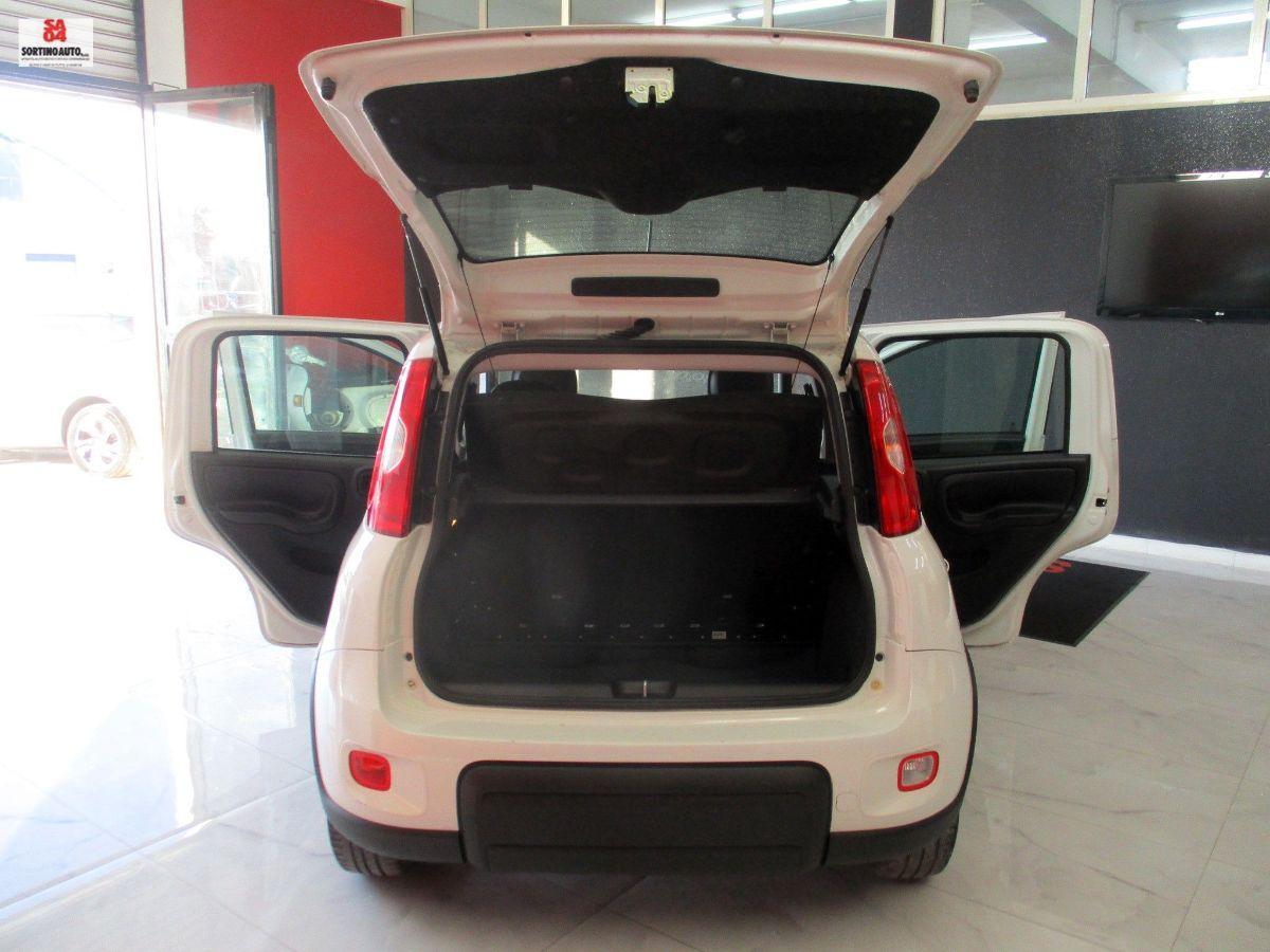 FIAT Panda 1.0 FireFly S&S Hybrid City Life-KM60000