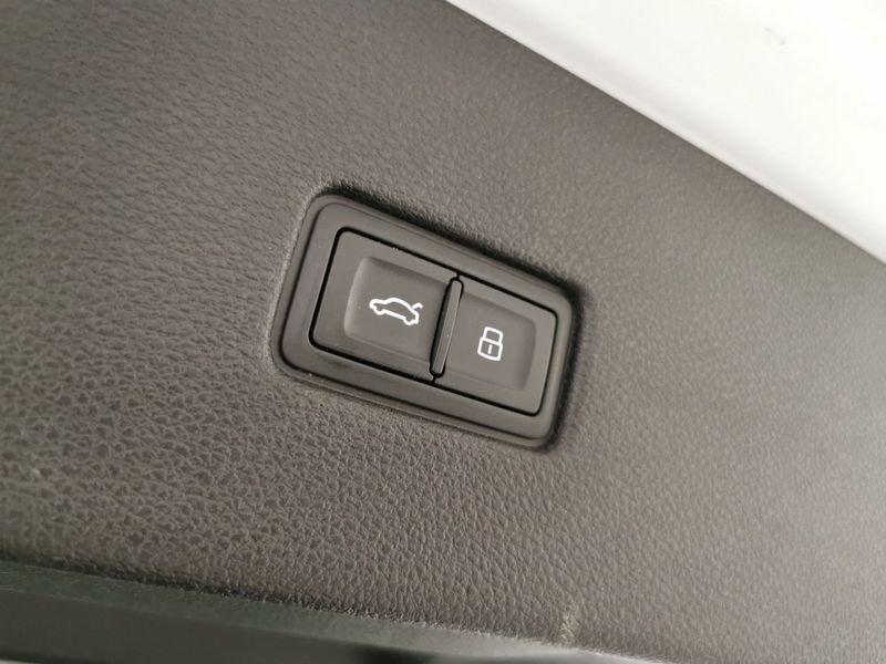 Audi Q8 50 3.0 tdi mhev Sport quattro tiptronic