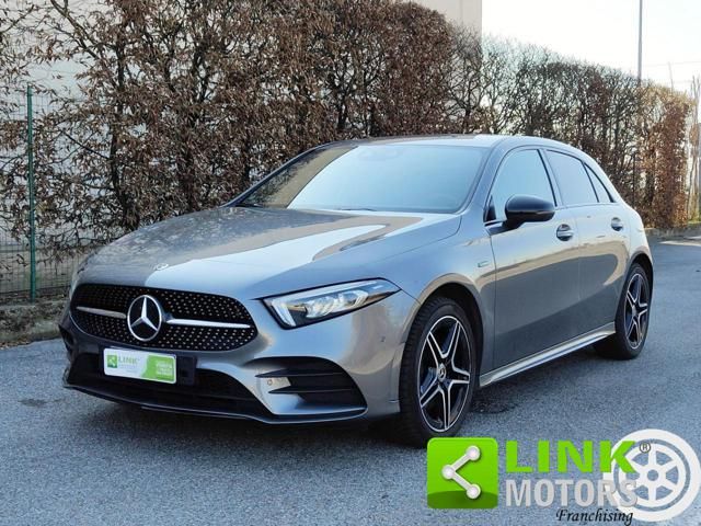 MERCEDES-BENZ A 250 e 160CV EQ Power 8G-DCT Premium AMG Line