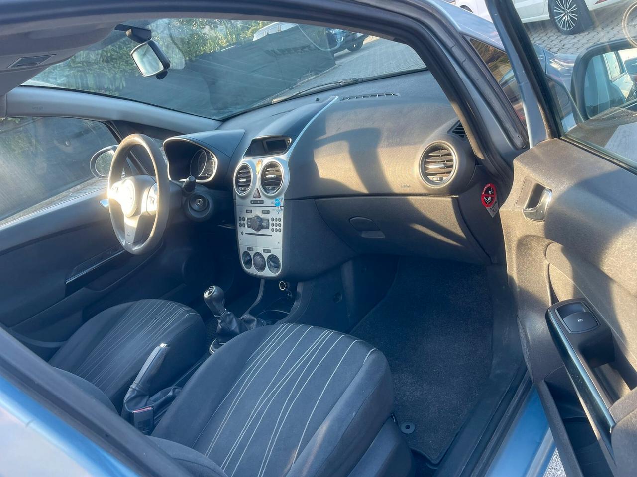 Opel Corsa 1.2 5 porte Easytronic Cosmo