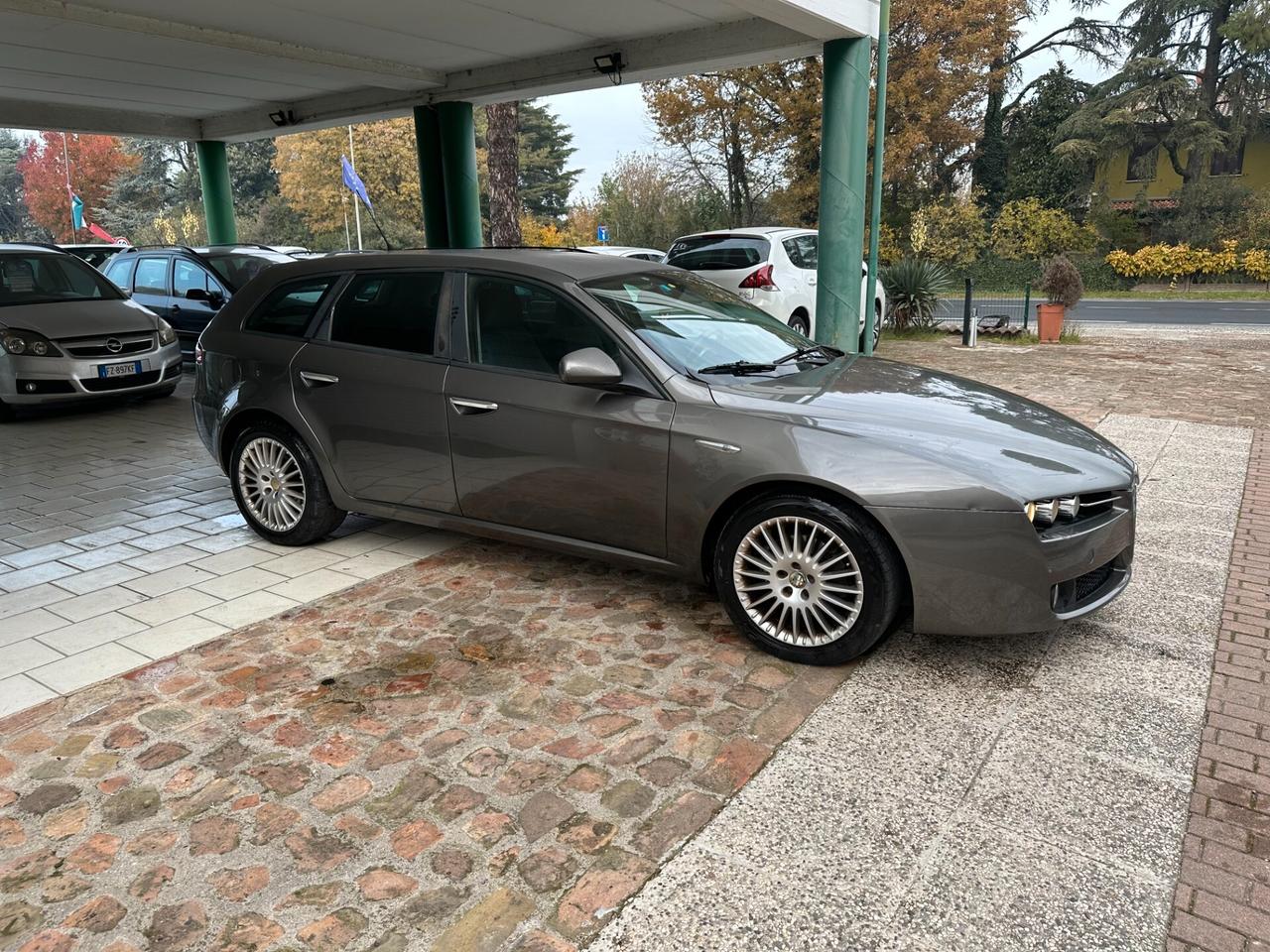 Alfa Romeo 159 1.9 JTDm SPORTWAGON (12 RATE)