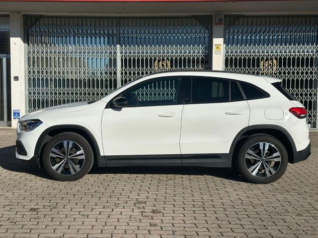 MERCEDES-BENZ GLA 200 Automatic SPORT