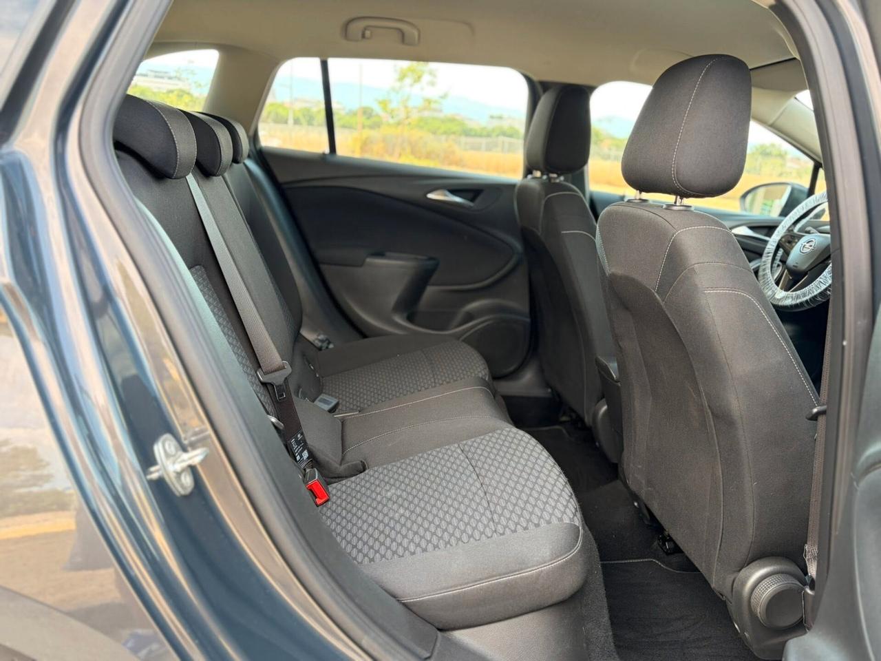Opel Astra 1.6 CDTi Sports Tourer Business