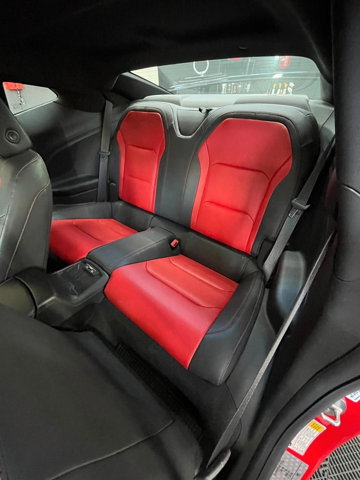 Chevrolet Camaro 6.2L V8