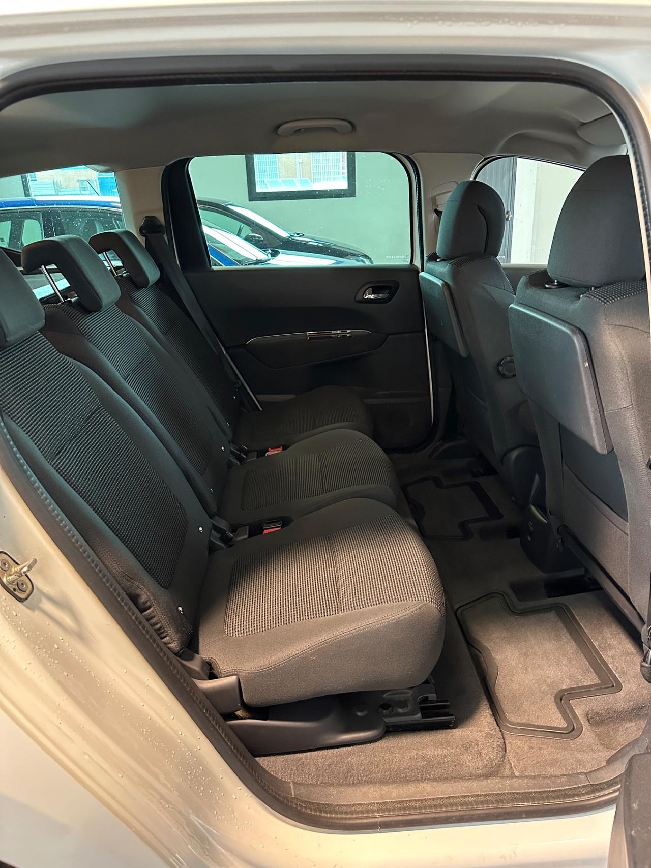 Peugeot 5008 BlueHDi 120 S&S Allure