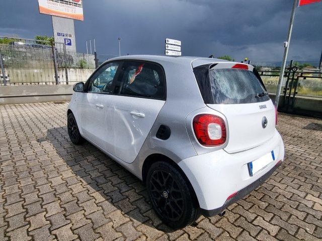 SMART ForFour 70 1.0 Passion