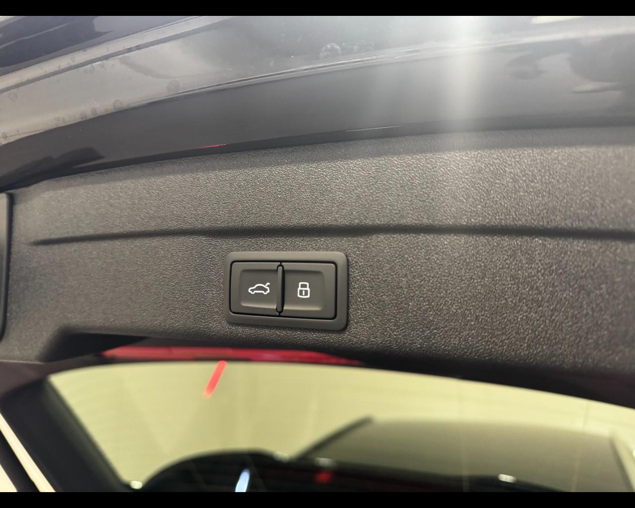 AUDI A5 AVANT 40 TDI S-TRONIC S LINE