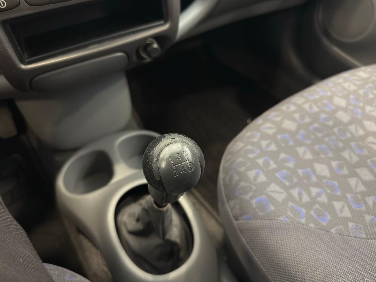 Toyota Yaris 1.3i 16V cat 5 porte Luna