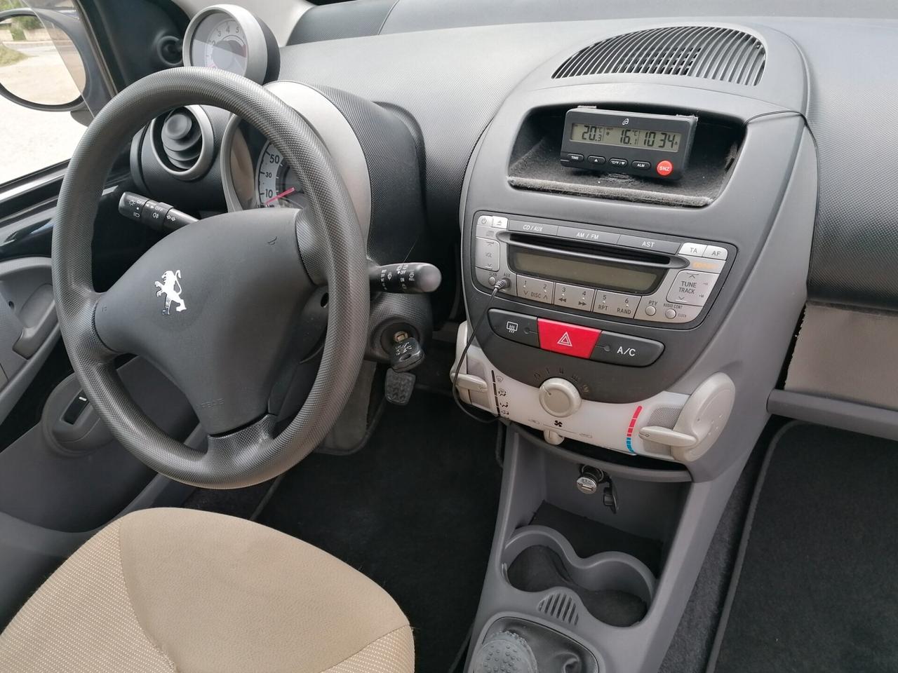 Peugeot 107 1.0 68CV 3p. Sport