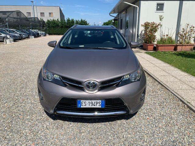 TOYOTA Auris Touring Sports 1.4 D-4D Lounge