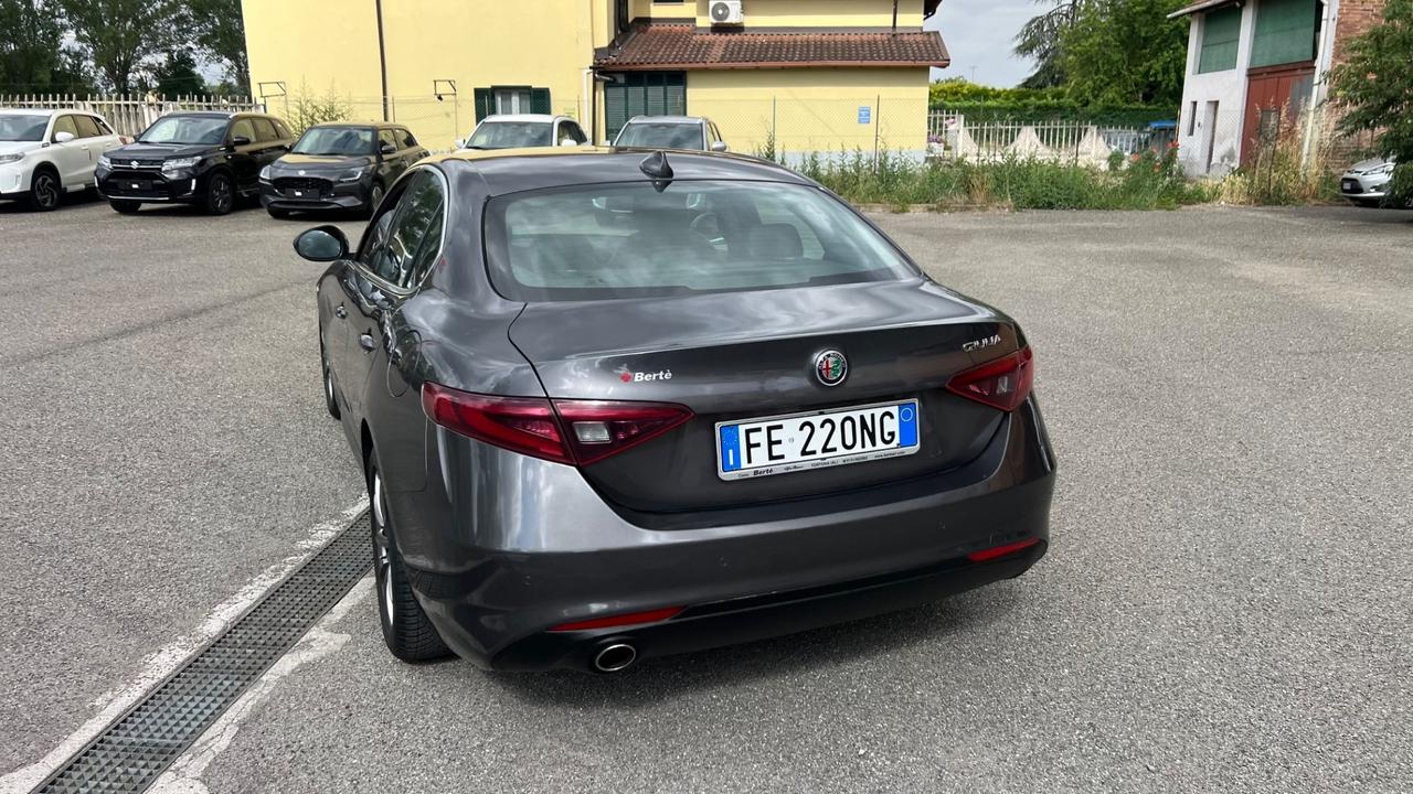 Alfa Romeo Giulia 2.2 Turbodiesel 150 CV Super