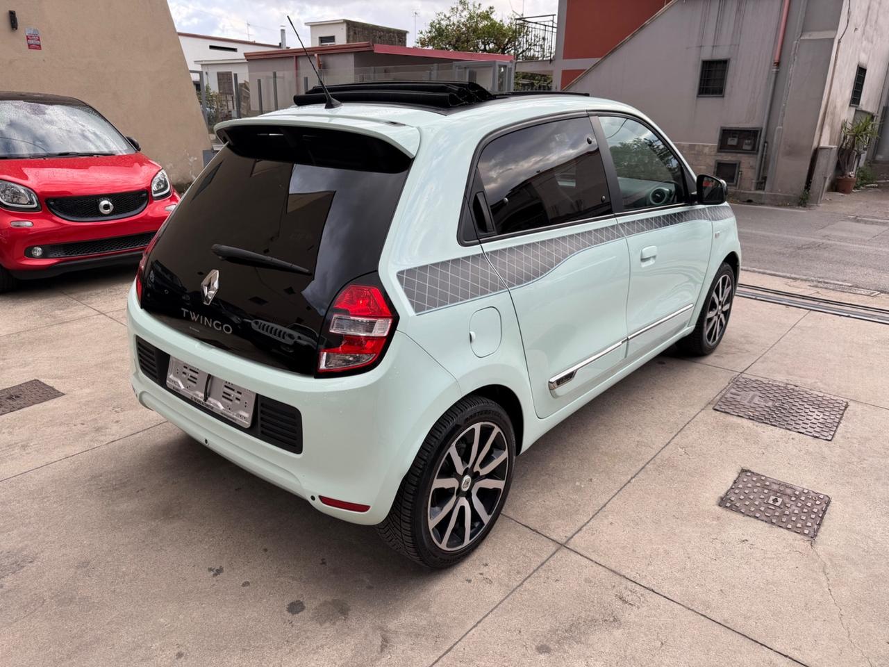 Renault Twingo SCe EDC La Parisienne