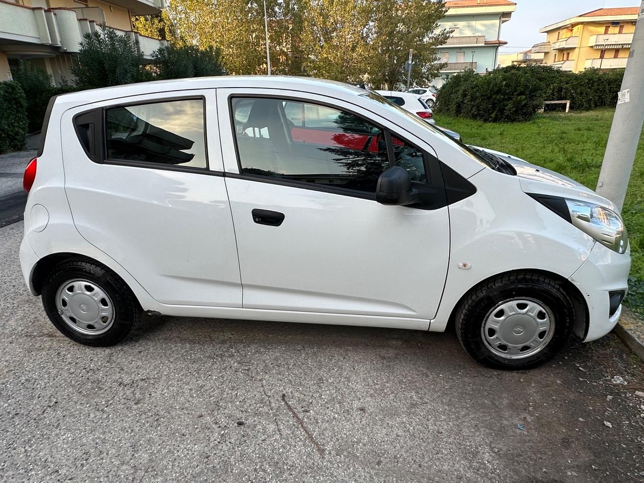 Chevrolet Spark 1.0 benzina 2013 neopatentati