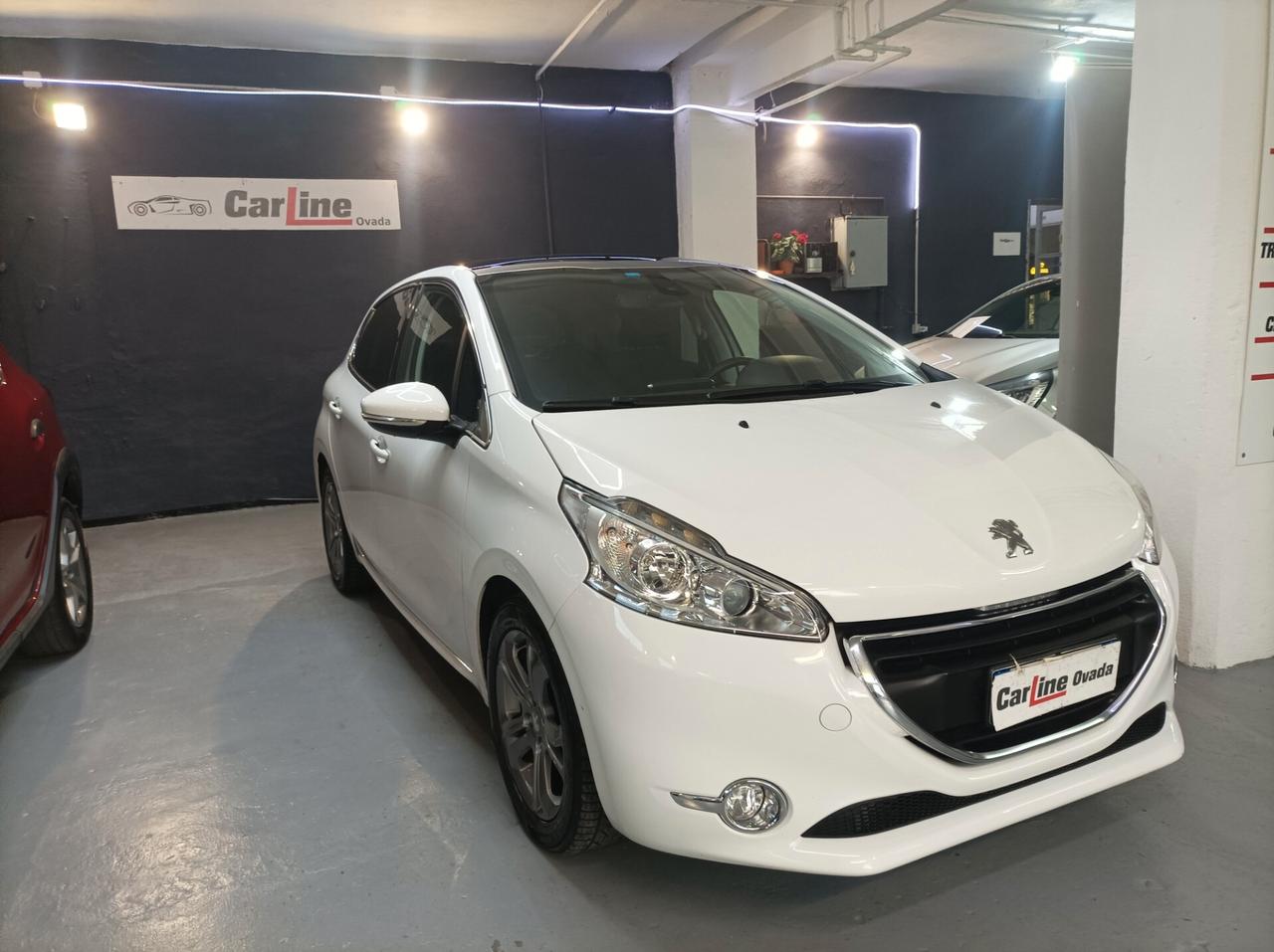 Peugeot 208 1.2 VTi 82 CV Allure DISTRIB NUOVA!!