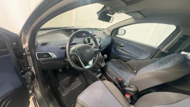 LANCIA Ypsilon 1.0 FireFly S&S Hybrid PLATINO - VARI COLORI!