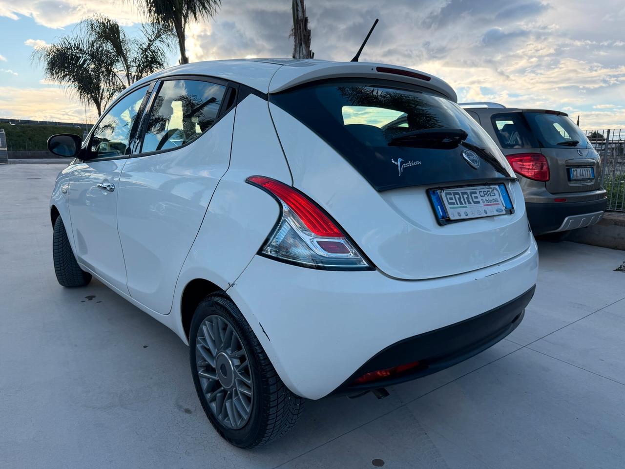 LANCIA YPSILON 2012 1.2 BENZINA 69 CV *TAGLIANDATA
