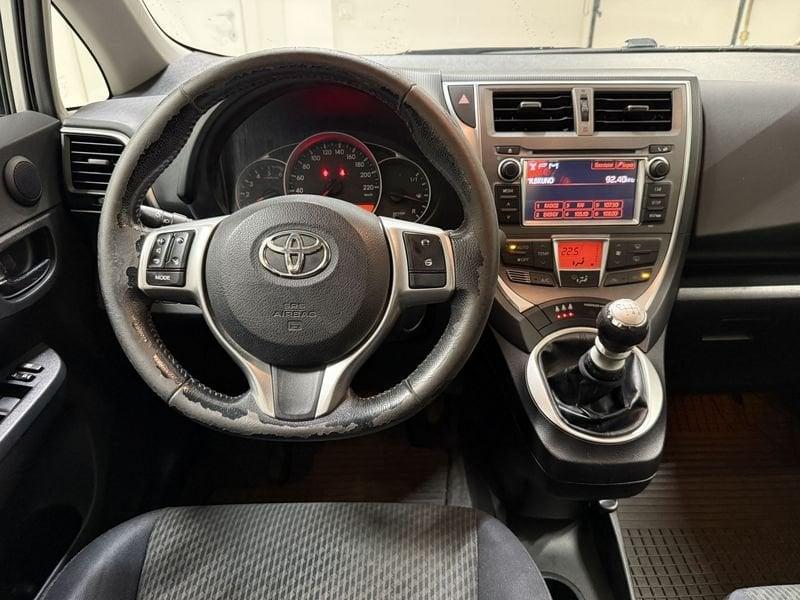 Toyota Verso-S Verso-S 1.4D MT Active