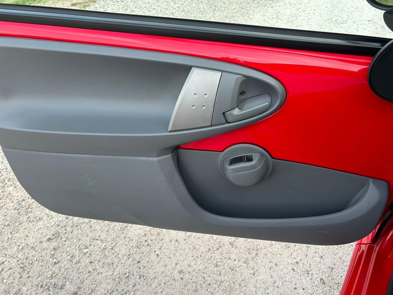 Toyota Aygo 1.0 12V VVT-i 3 porte Sol