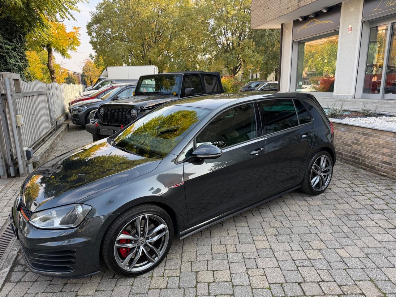 Volkswagen Golf GTI Performance 2.0 TSI DSG 5p. BlueMotion Technology