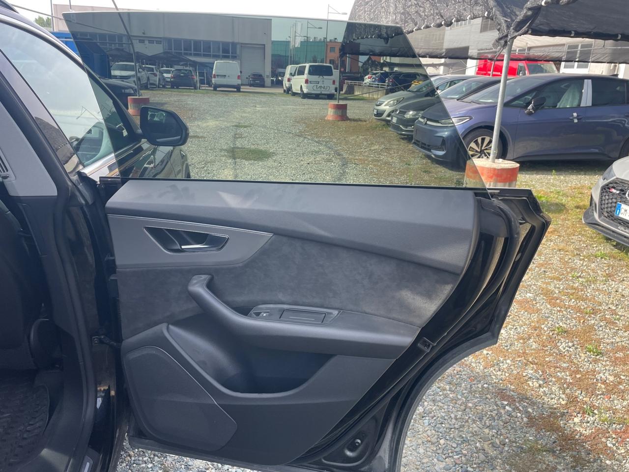 Audi Q8 50 TDI 286 CV quattro tiptronic Sport