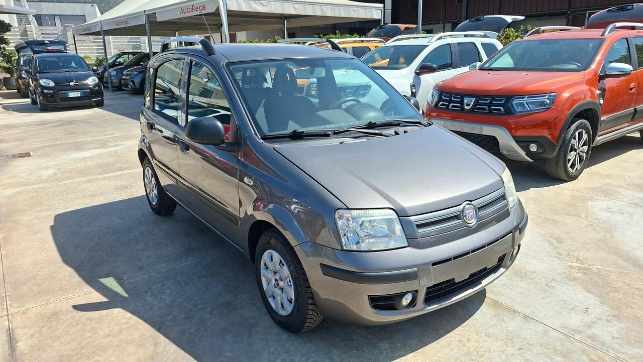 Fiat Panda 1.2 BENZINA 2011 aria condizionata