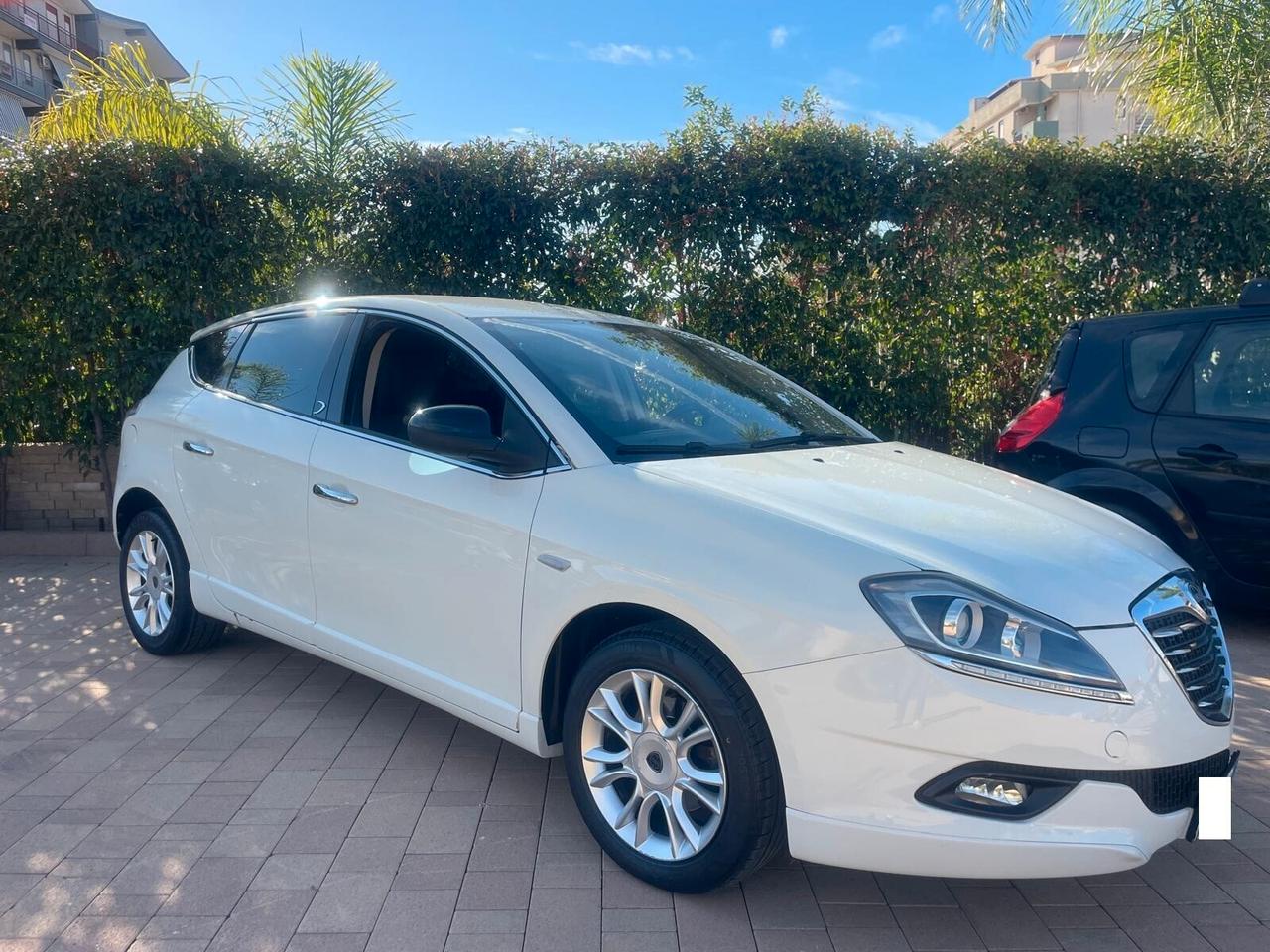 Lancia Delta 1.6"Finanziabile Senza Busta Paga"