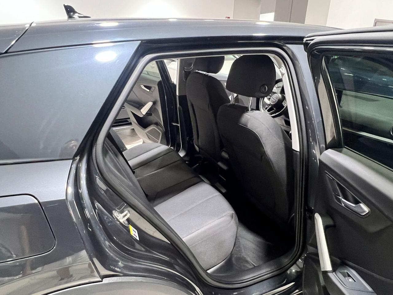 Audi Q2 30 TDI Business