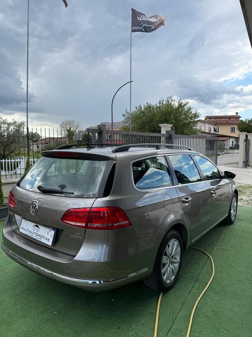 VOLKSWAGEN PASSAT 7" SERIE