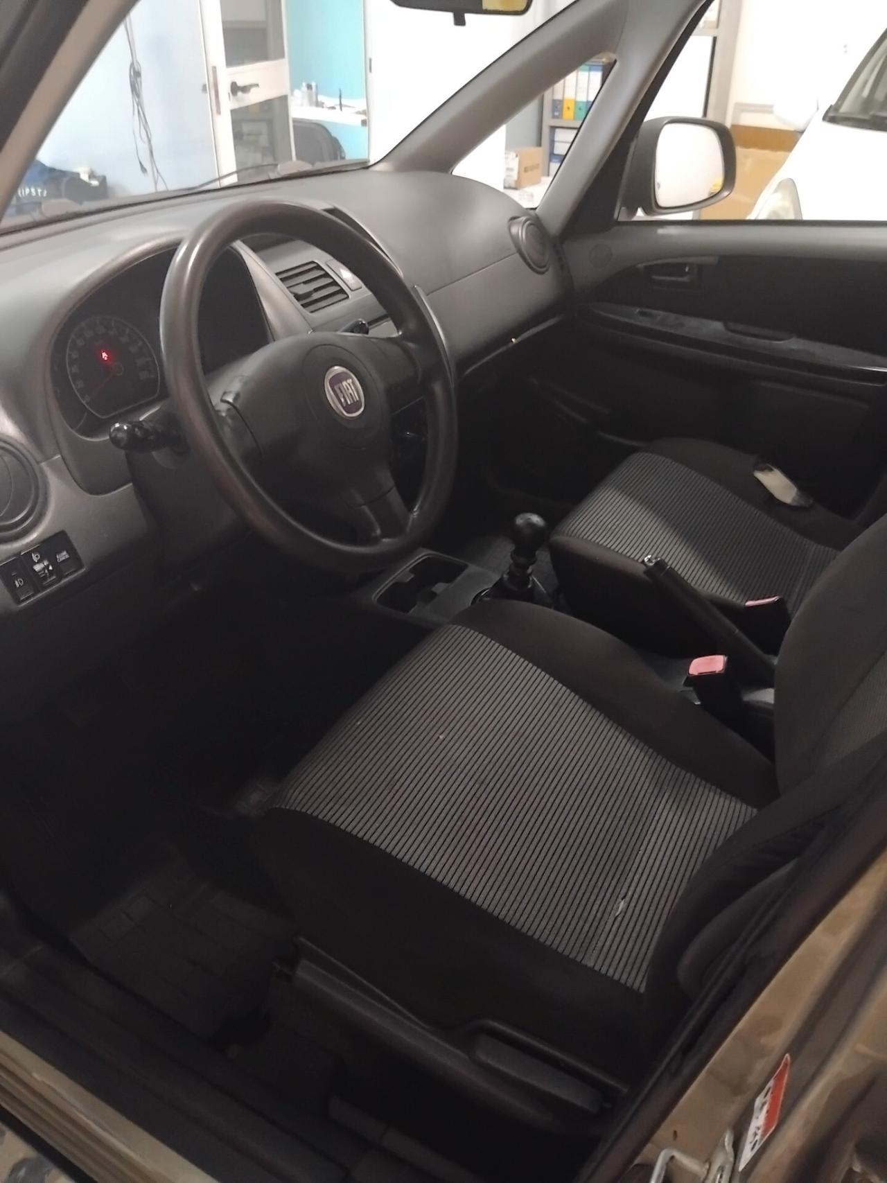 Fiat Sedici 1.9 MJT 4x4 Dynamic