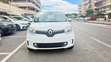 Renault Twingo TCe 95 CV Intens LED PDC NAVI BLUETOOTH CAR PLAY CERCHI 16 VETRI OSCURATI