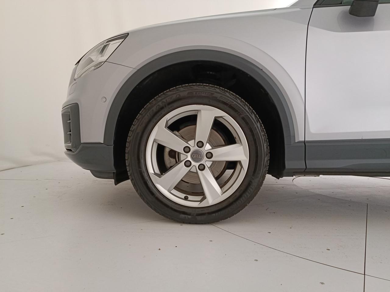 AUDI Q2 1.0 tfsi Business