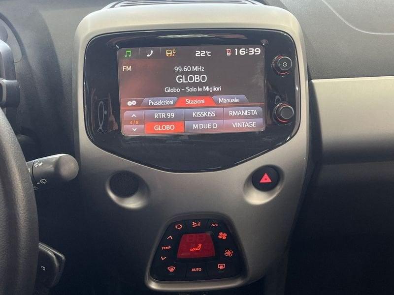 Toyota Aygo Aygo 5p 1.0 x-play tss m-mt