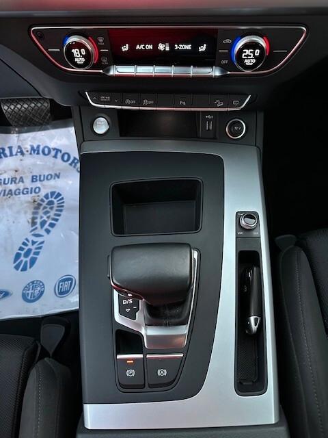 Audi Q5 40 TDI 204 CV quattro S tronic Business Advanced