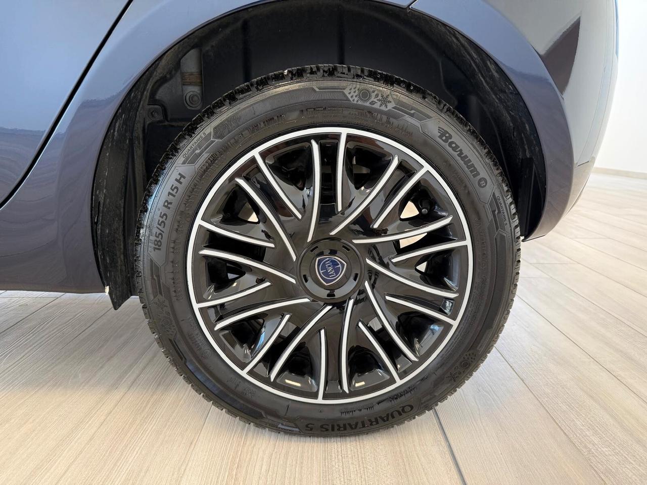 Lancia Ypsilon 1.0 Hybrid Ecochic Gold 5 porte S&S Firefly