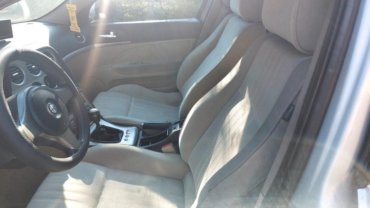 Alfa Romeo 159 1.9 JTDm Sportwagon Progression