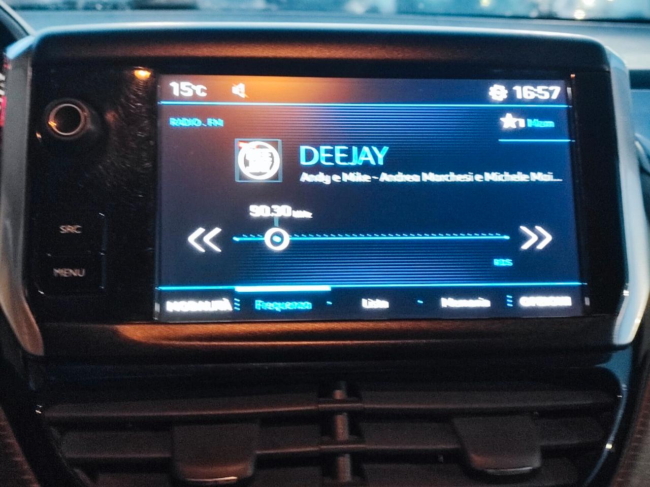 Peugeot 2008 BlueHDi 100 S&S Black Matt