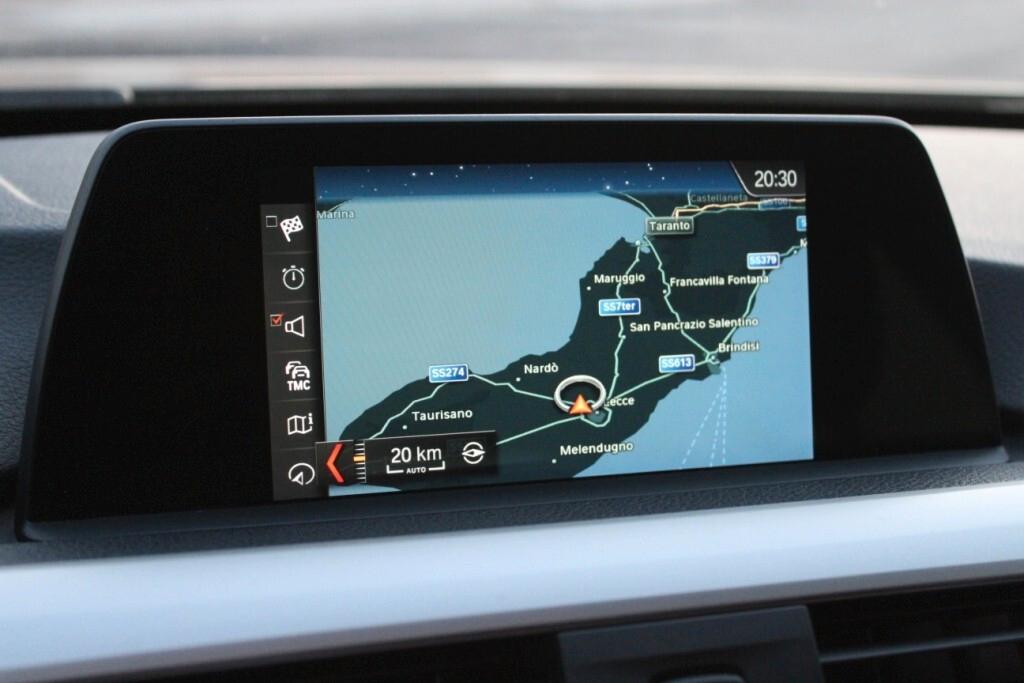 BMW 318d Touring Aut. *RETROCAMERA *FULL LED