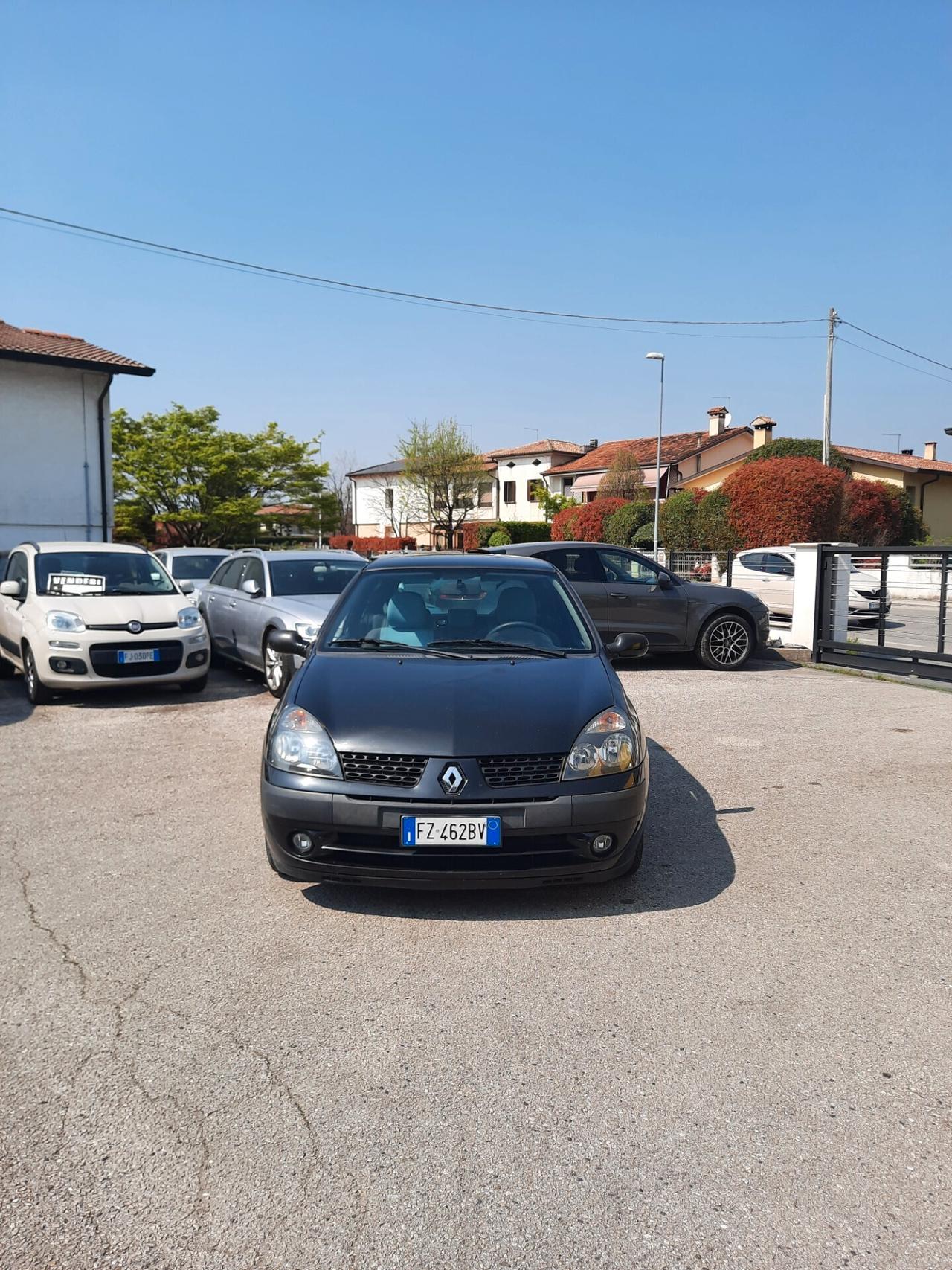Renault Clio 1.5 dCi 65CV OK NEOPATENTATI
