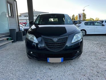 Lancia Ypsilon 0.9 TwinAir 85 CV 5 porte Metano Ecochic Elefantino