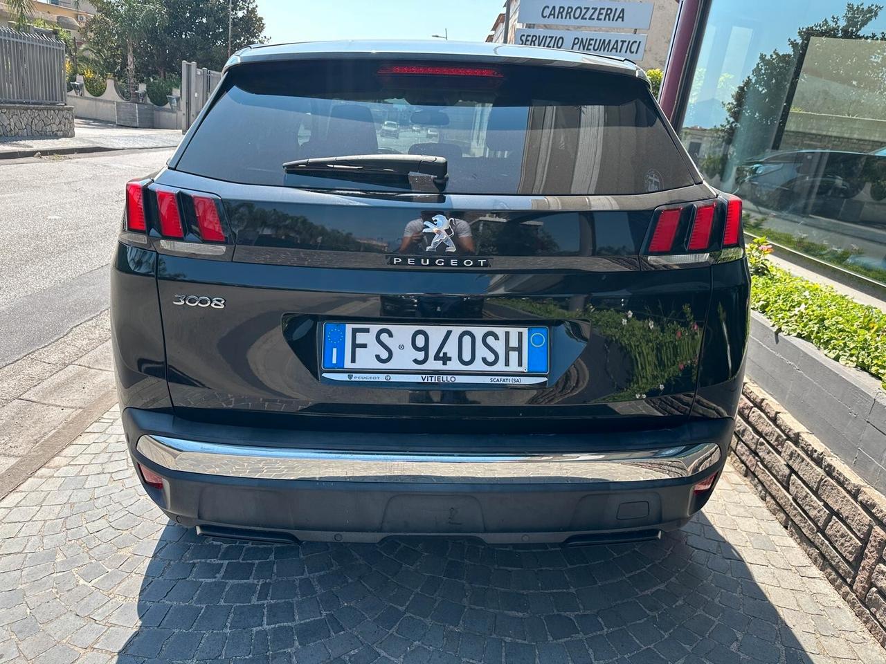 Peugeot 3008 BlueHDi 130 S&S EAT8 Allure