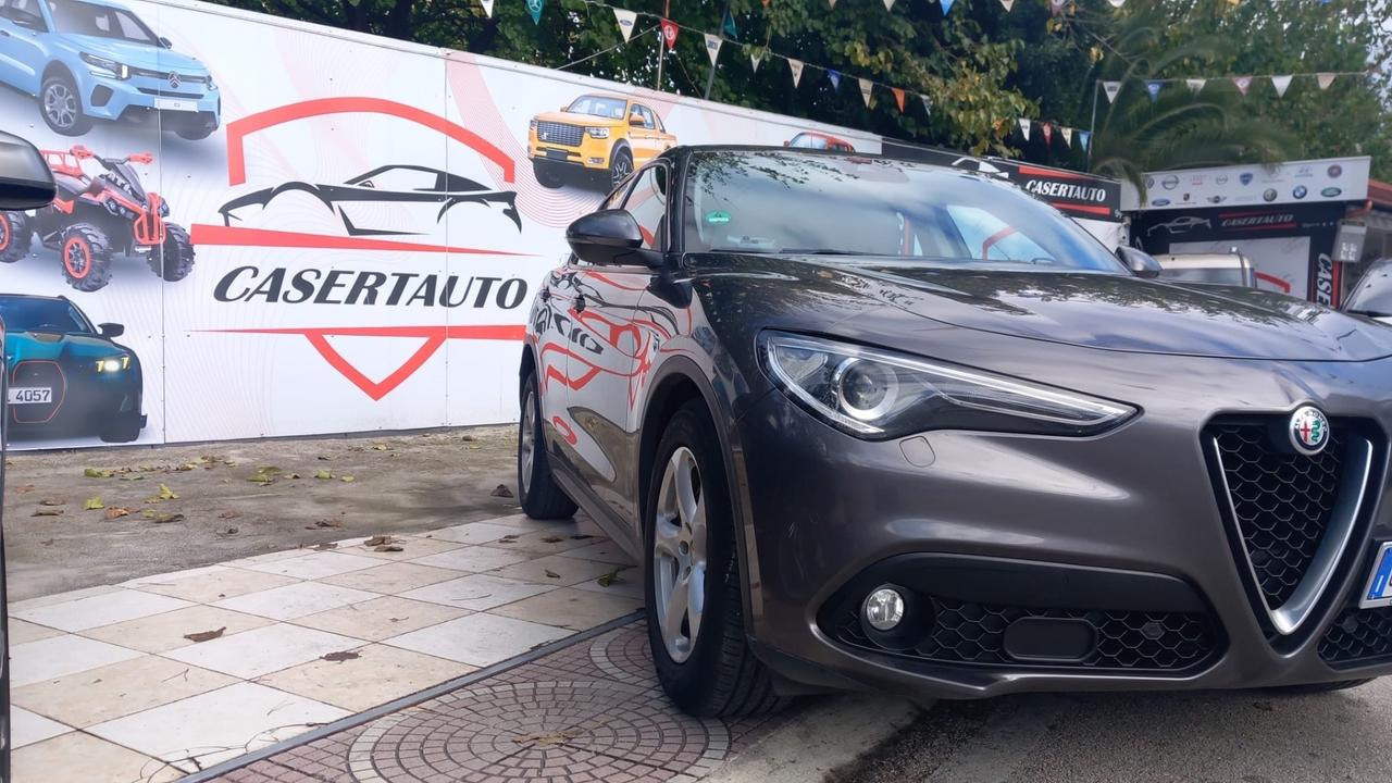 Alfa Romeo Stelvio 2.2 Turbodiesel 180 CV AT8 RWD Executive
