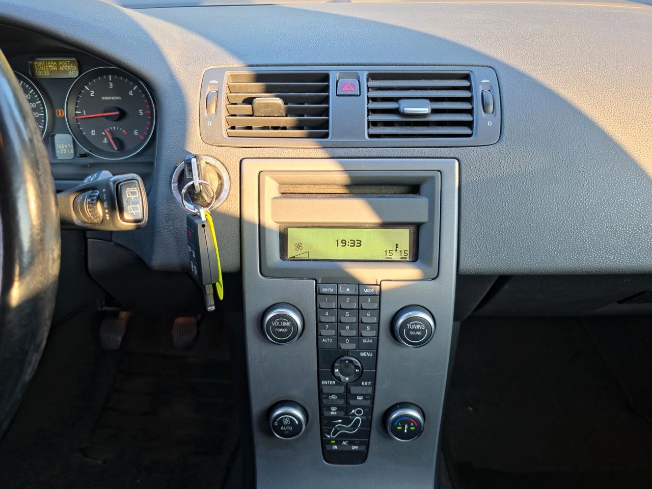 Volvo V50 D2 R-design CV-114 E5 Manuale NEO 2012
