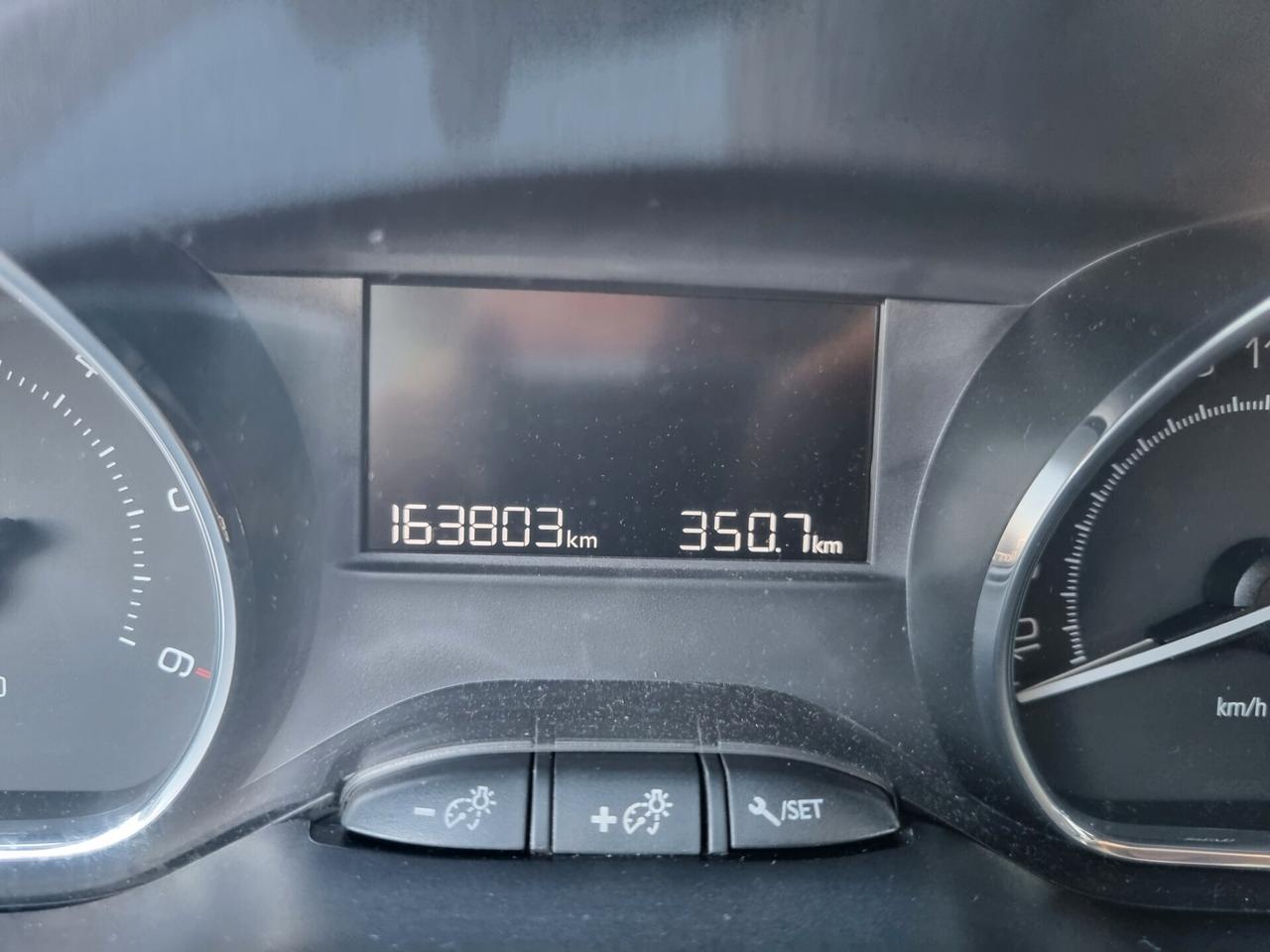 Peugeot 2008 1.4 HDi 68CV Active