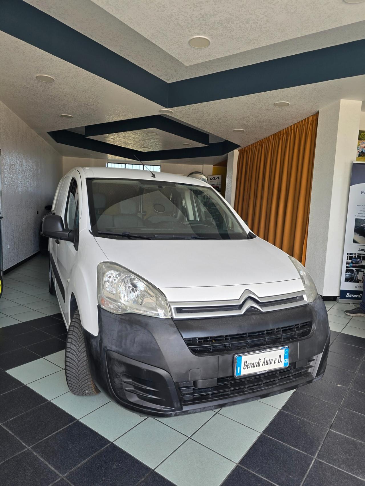 Citroen Berlingo BlueHDi 100 S&S Van 3 posti Club L2