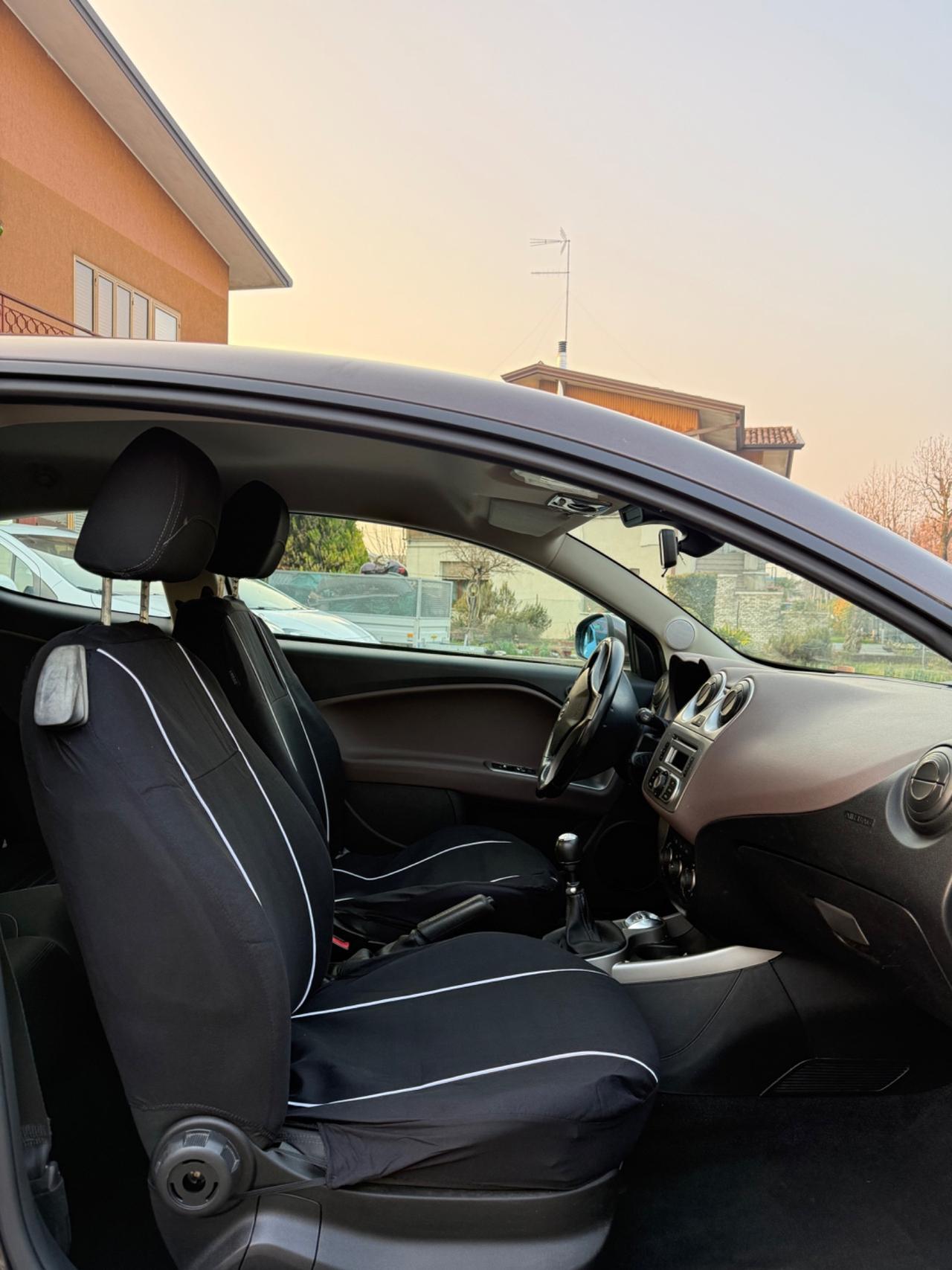 Alfa Romeo MiTo 1.4 105 CV M.air S&S Distinctive Sport Pack