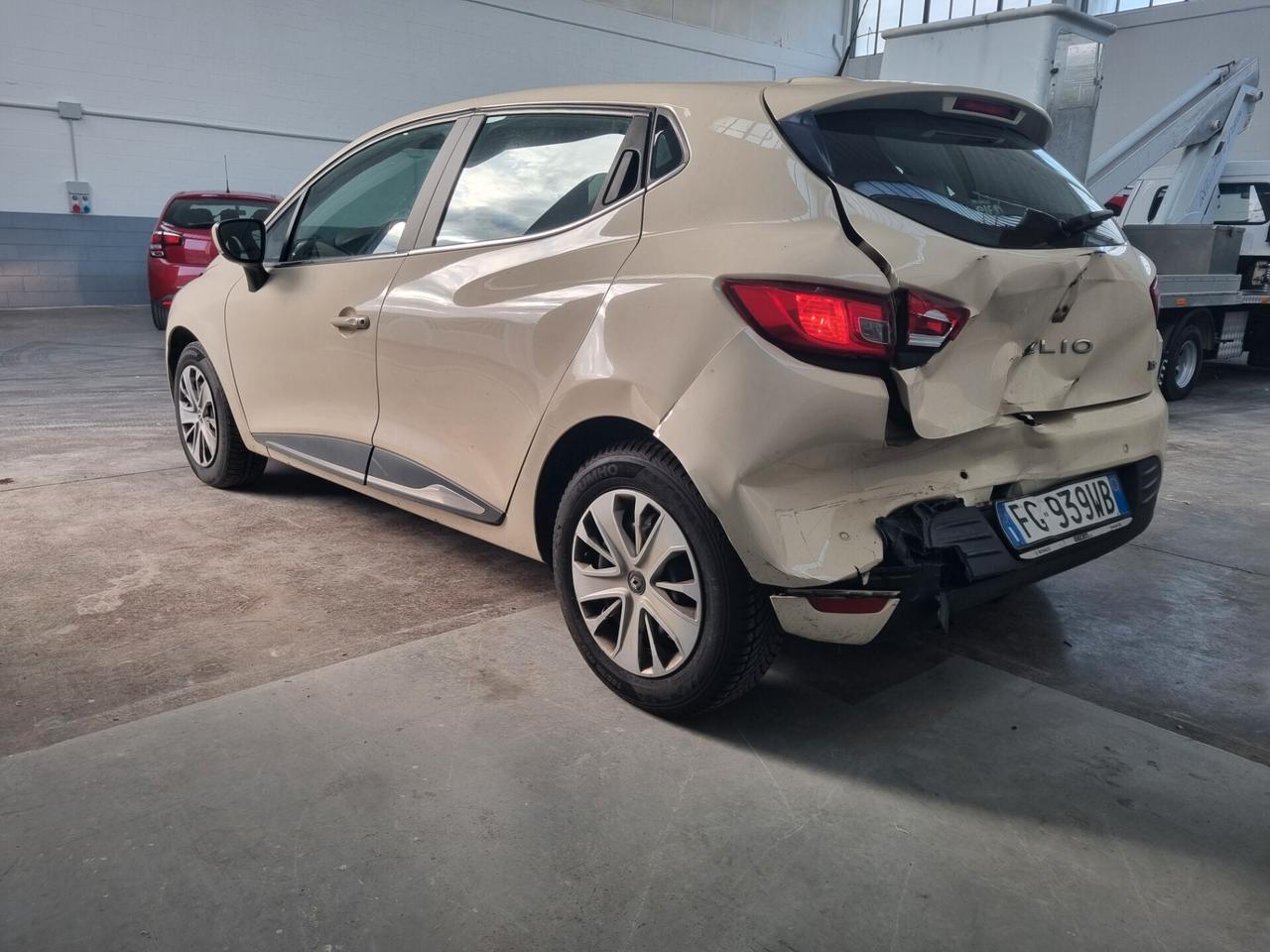 Renault Clio TCe 12V 90CV Start&Stop 5 porte Energy Intens