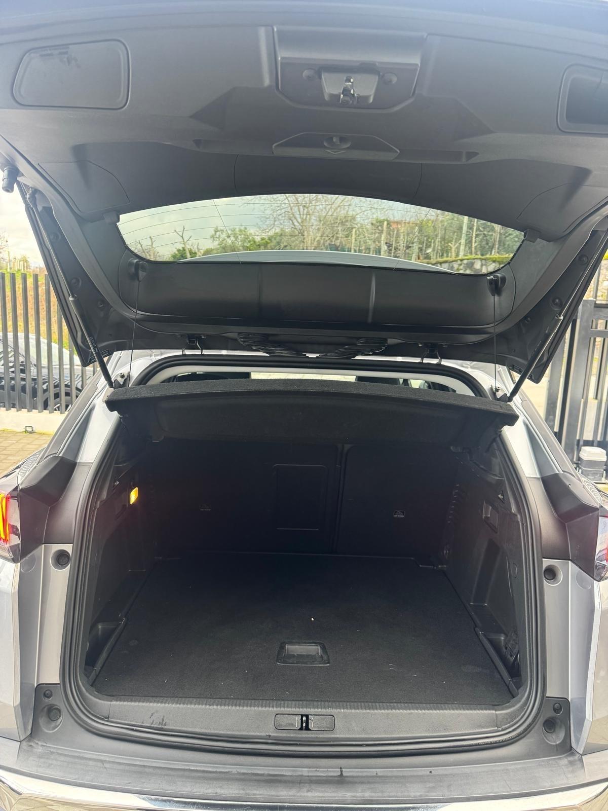 Peugeot 3008 BlueHDi 130 S&S EAT8 Allure